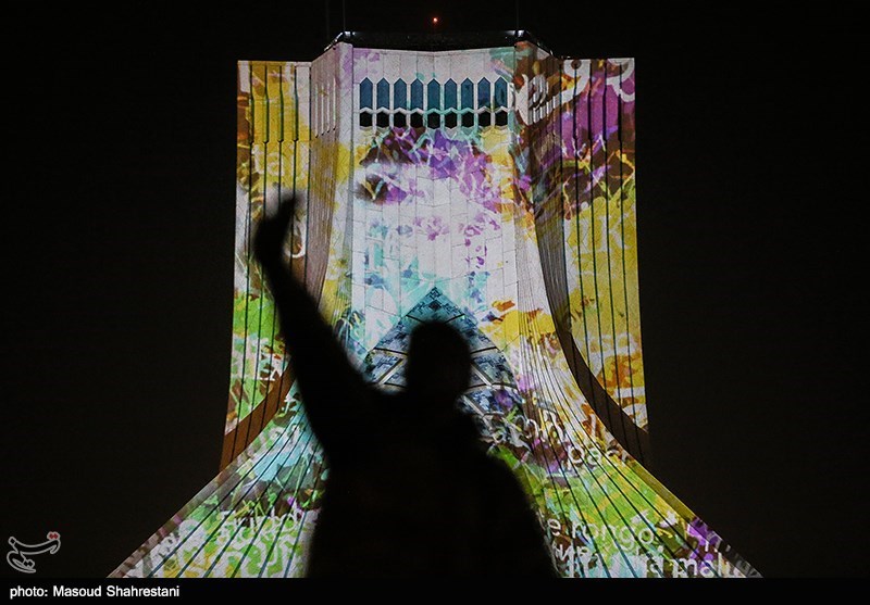 سمفونی نور «سیمرغ صلح» - برج آزادی