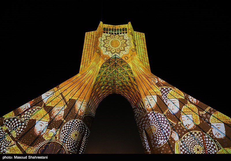 سمفونی نور «سیمرغ صلح» - برج آزادی