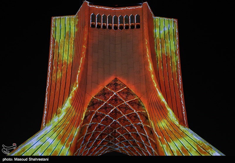 سمفونی نور «سیمرغ صلح» - برج آزادی