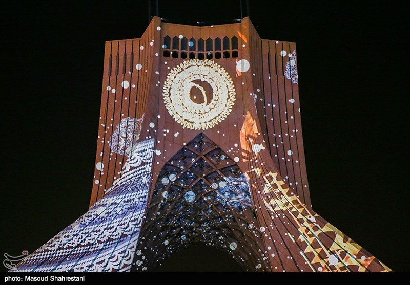 سمفونی نور «سیمرغ صلح» - برج آزادی