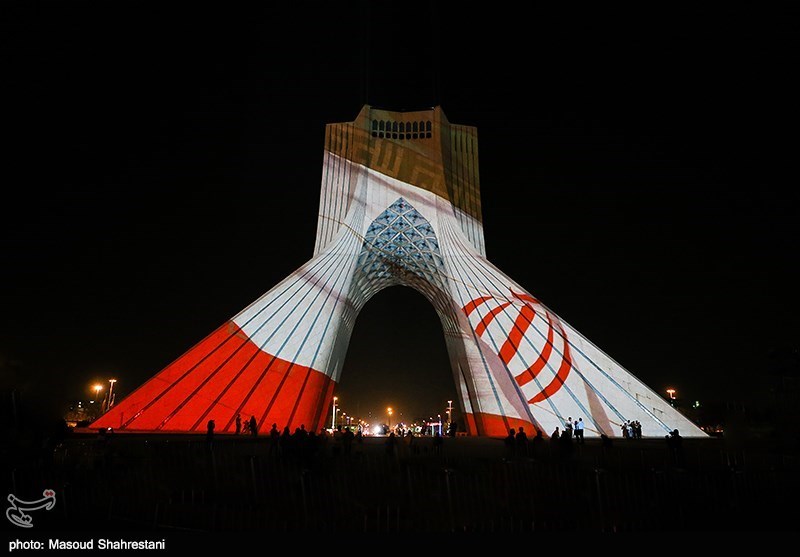 سمفونی نور «سیمرغ صلح» - برج آزادی