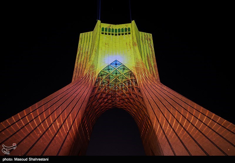 سمفونی نور «سیمرغ صلح» - برج آزادی