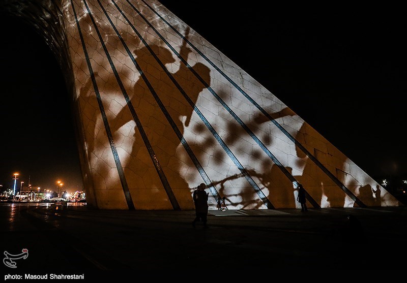 سمفونی نور «سیمرغ صلح» - برج آزادی