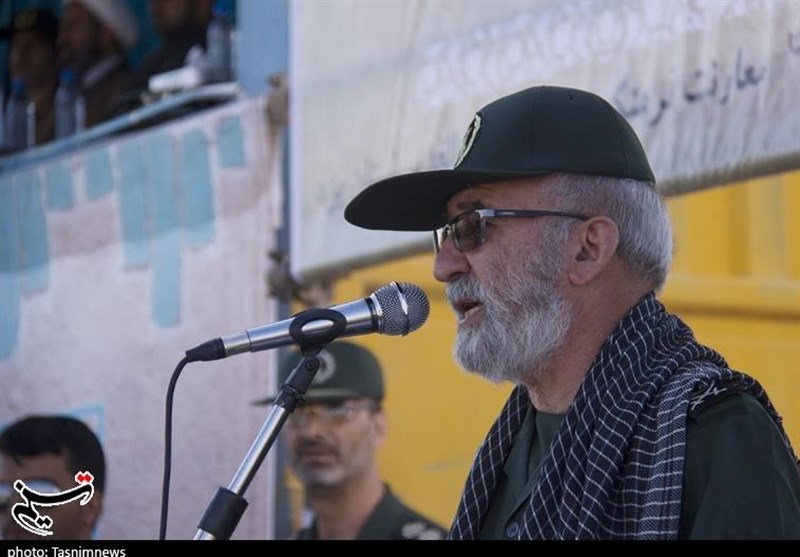 رژه نیروهای مسلح در یزد