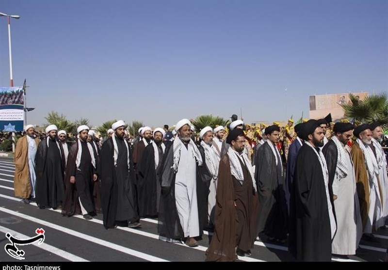 رژه نیروهای مسلح در یزد