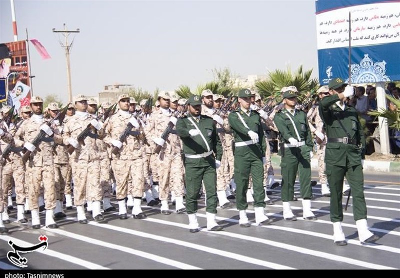 رژه نیروهای مسلح در یزد