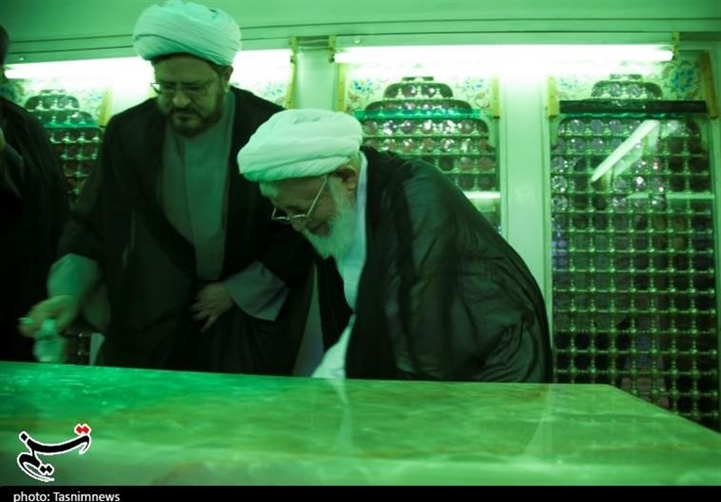 غبارروبی آستان مقدس امامزاده سیدمحمد جعفر(ع) یزد