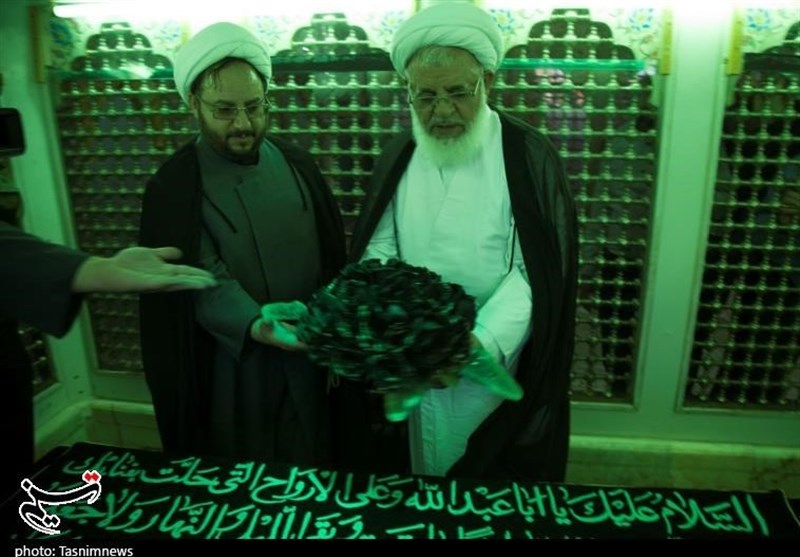 غبارروبی آستان مقدس امامزاده سیدمحمد جعفر(ع) یزد