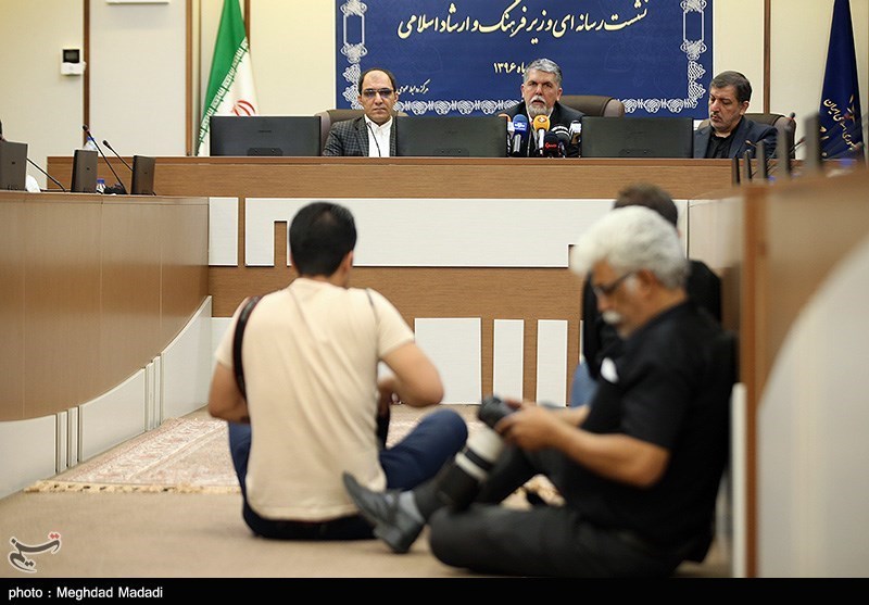 نشست خبری وزیر فرهنگ و ارشاد اسلامی