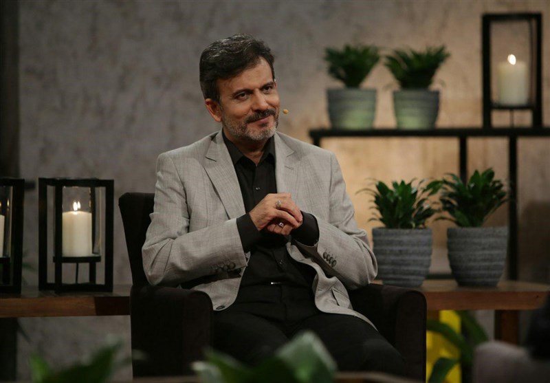 تلویزیون , شبکه دو | شبکه 2 سیمای جمهوری اسلامی ایران , شبکه های سیمای جمهوری اسلامی ایران , ماه مبارک رمضان , مجریان تلویزیون ایران , بازیگران سینما و تلویزیون ایران , کارگردانان سینما و تلویزیون ایران , ماه محرم , شبکه نسیم , برنامه تلویزیونی دورهمی , مهران مدیری , 