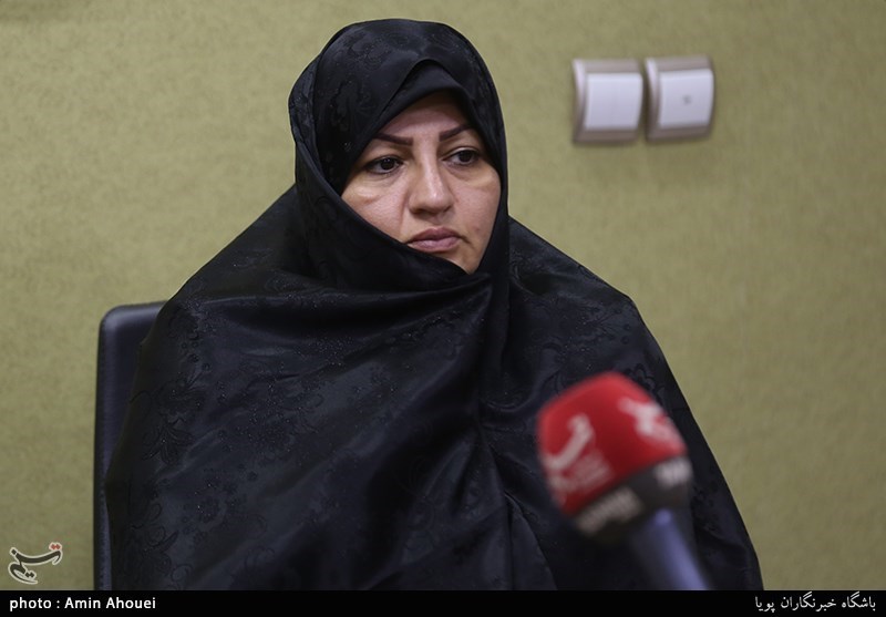 تجلیل از مادران چند شهید دوران دفاع مقدس