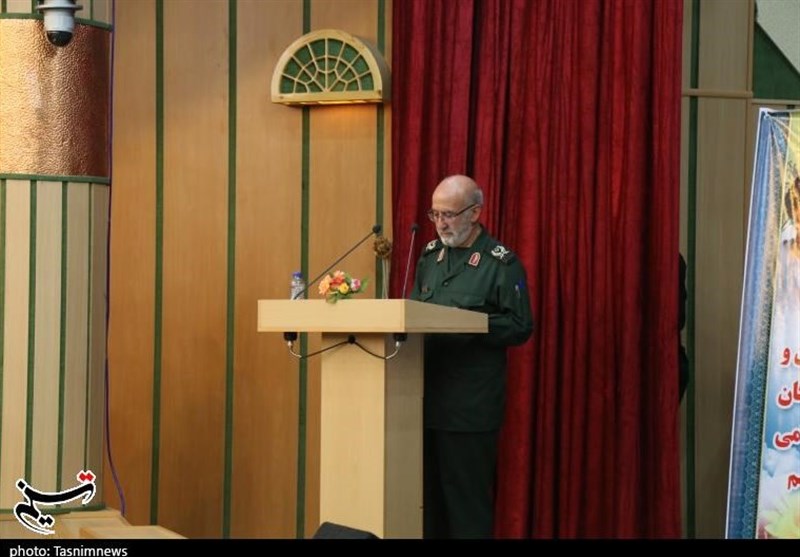 تکریم و معارفه فرماندهان پیشین و جدید سپاه الغدیر یزد