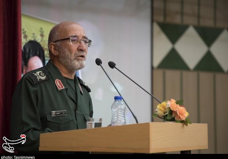 تکریم و معارفه فرماندهان پیشین و جدید سپاه الغدیر یزد