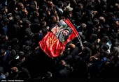 مراسم تشییع پیکر مطهر شهید محسن حججی - میدان امام حسین(ع) به سمت میدان شهدا