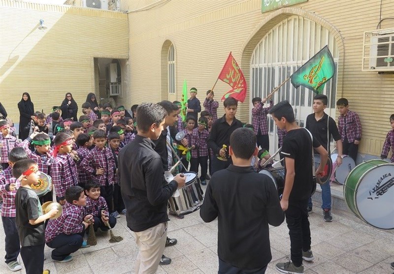 عزاداری کودکان اهوازی در سوگ شهدای کربلا