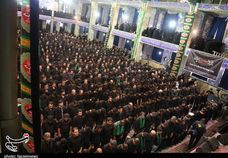 نماز ظهر عاشورا یزد به امامت آیت الله ناصری نماینده ولی فقیه در استان و امام جمعه یزد
