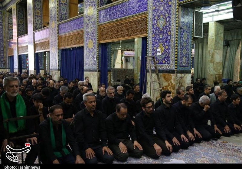 نماز ظهر عاشورا یزد به امامت آیت الله ناصری نماینده ولی فقیه در استان و امام جمعه یزد