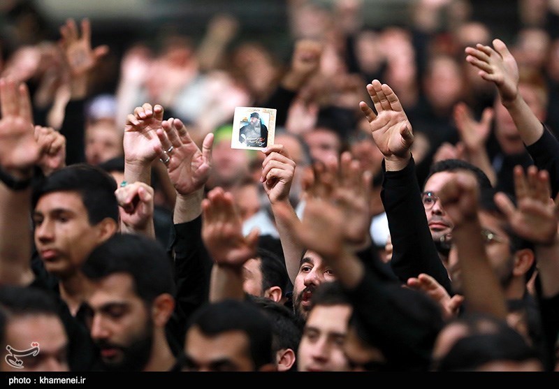 عزاداری شام غریبان حسینی در حسینیه امام خمینی(ره)