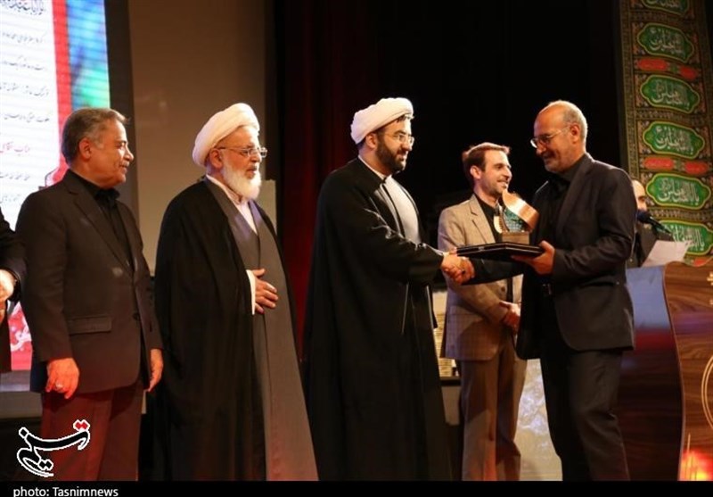 تجلیل از خادمان عاشورایی یزد با حضور آیت الله ناصری نماینده ولی فقیه در استان و امام جمعه یزد