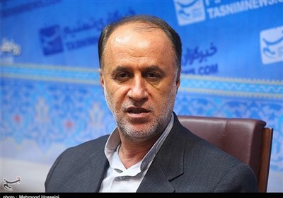 نظر حاجی‌بابایی درباره پخش برنامه‌های آموزشی از سیما در بحران کرونا