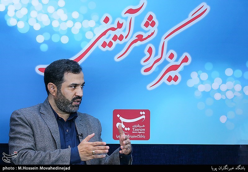 میزگرد شعر آیینی