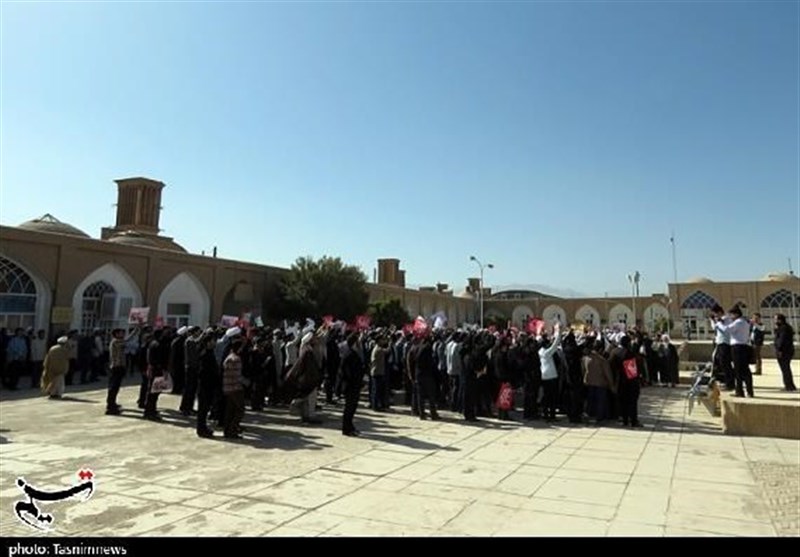 محکومیت یاوه‌گویی‌های ترامپ در یزد توسط طلاب و روحانیون