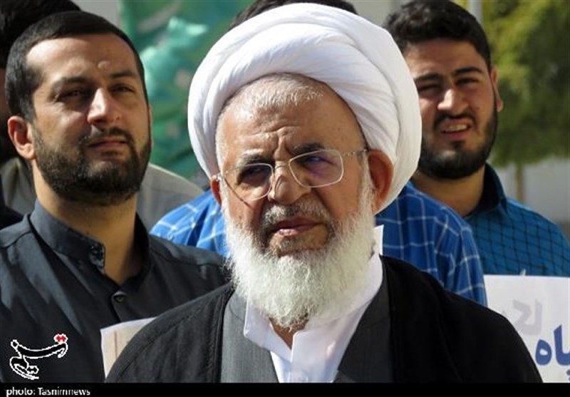 محکومیت یاوه‌گویی‌های ترامپ در یزد توسط طلاب و روحانیون با حضور آیت الله ناصری