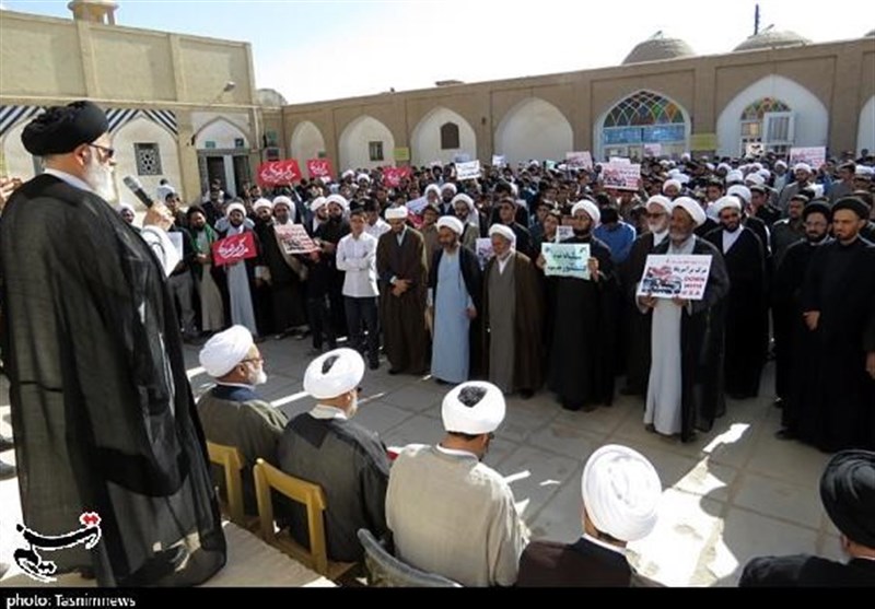 محکومیت یاوه‌گویی‌های ترامپ در یزد توسط طلاب و روحانیون