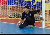 صمیمی: دروازه‌بان ذخیره گیتی‌پسند فیلم بازی می‌کرد/ هنوز هیچ تیمی به جام قهرمانی نزدیک‌ نیست