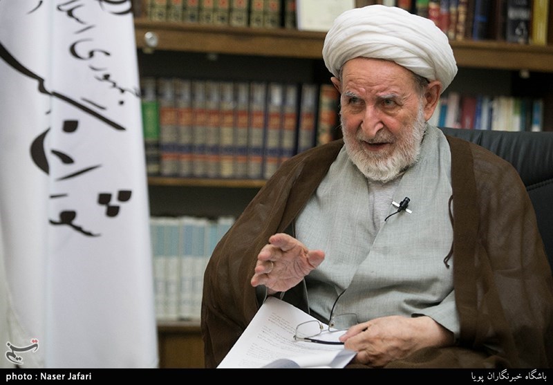 گفت و گو با  آیت الله محمدیزدی