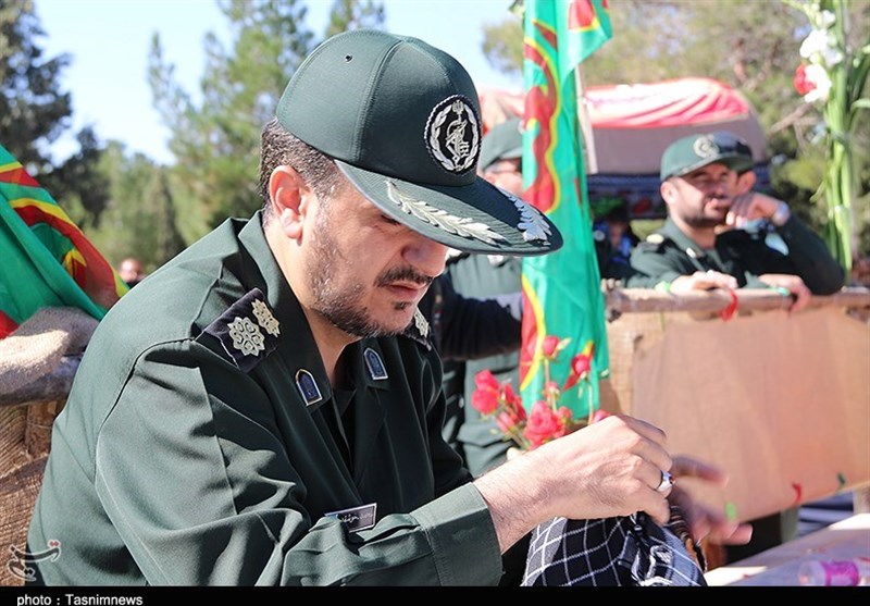 جلوه‌های ناب دلدادگی در آئین خاکسپاری 3 شهید گمنام دامغان به‌روایت تصویر