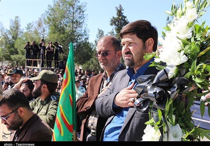 جلوه‌های ناب دلدادگی در آئین خاکسپاری 3 شهید گمنام دامغان به‌روایت تصویر