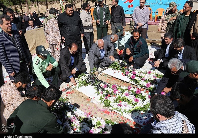 جلوه‌های ناب دلدادگی در آئین خاکسپاری 3 شهید گمنام دامغان به‌روایت تصویر
