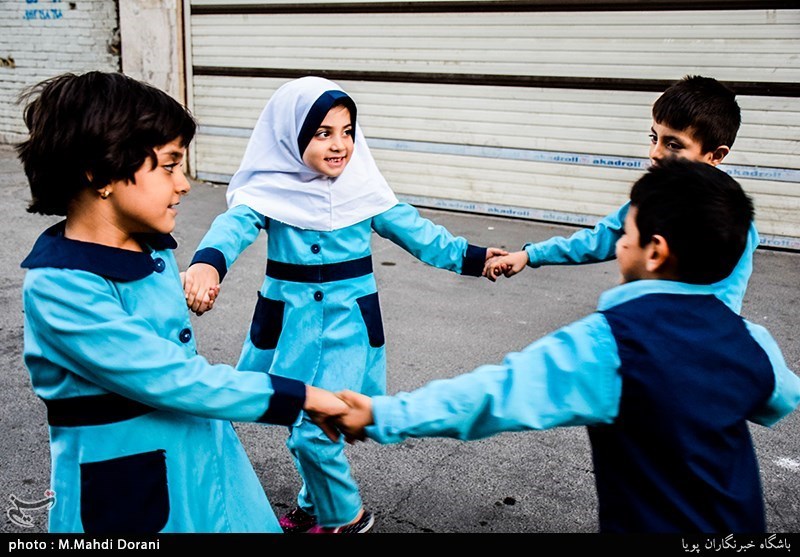 چهارقلوهای 5 ساله‌ای که در پارکینگ زندگی می‌کنند