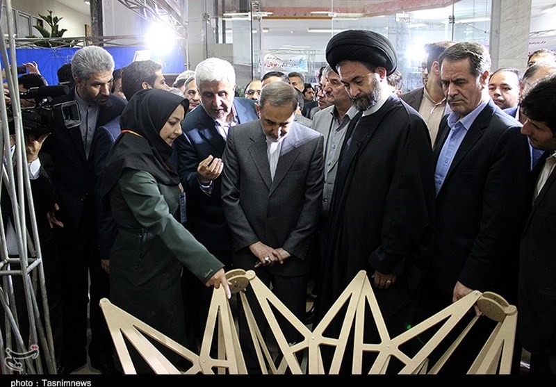 بازدید از نمایشگاه