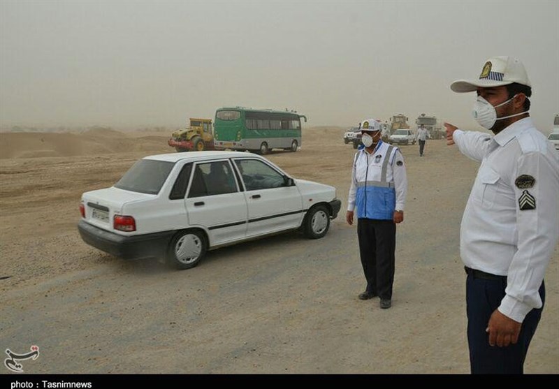 خدمت رسانی پلیس در مرزهای چذابه و شلمچه