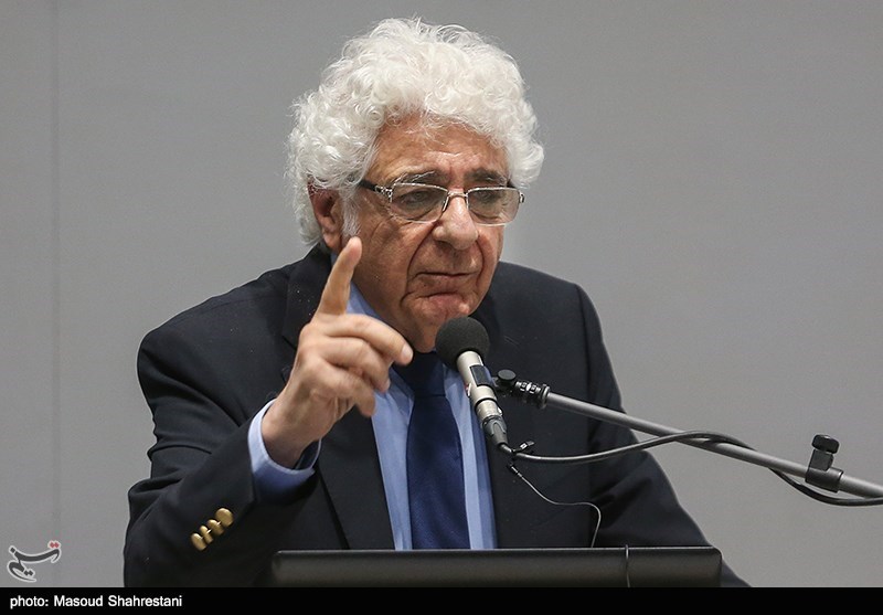 اهدای آثار لوریس چکناواریان به موزه موسیقی