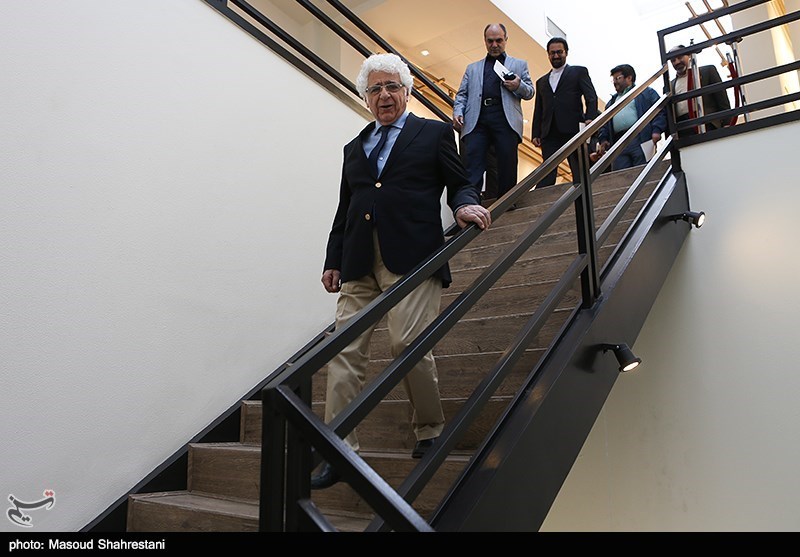 اهدای آثار لوریس چکناواریان به موزه موسیقی