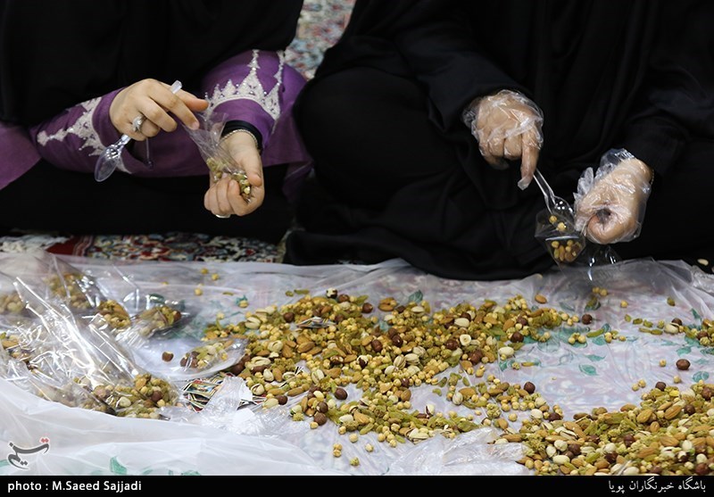 بسته بندی آجیل زائران کربلا