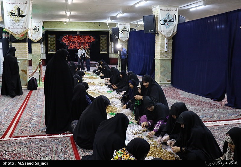 بسته بندی آجیل زائران کربلا