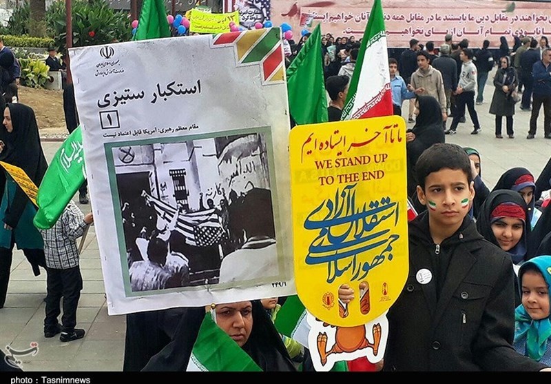 حضور حماسی گیلانیان در راهپیمایی روز ملی استکبارستیزی به‌روایت تصویر