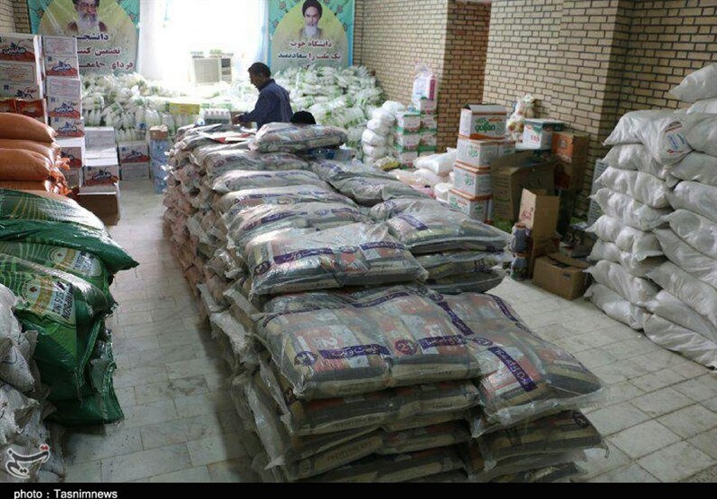 استقبال پرسنل اداره اوقاف خوزستان از زائران حسینی در موکب اباعبدالله حسین(ع) به روایت تصویر