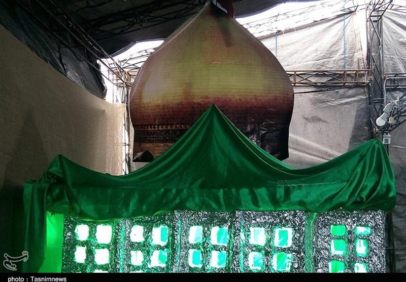 نمایشگاه "دلسوختگان اربعین" در رشت