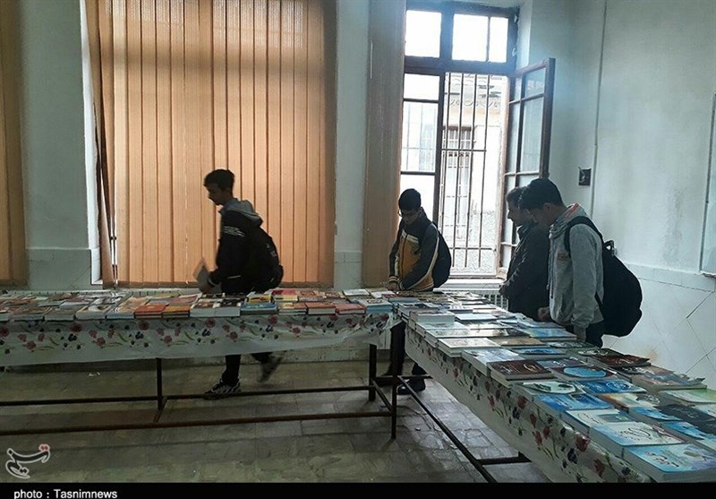 نشست کتابخوان در رشت