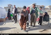 امداد رسانی به مصدومان زلزله در سرپل‌ذهاب