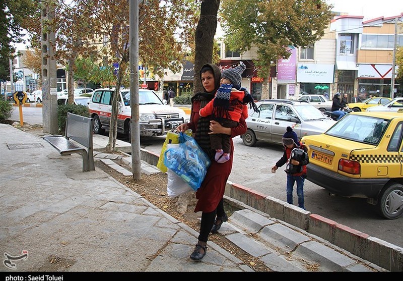 اهدای کمک  مردم خراسان شمالی به زلزله دگان