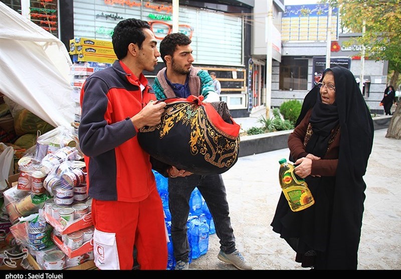اهدای کمک  مردم خراسان شمالی به زلزله دگان