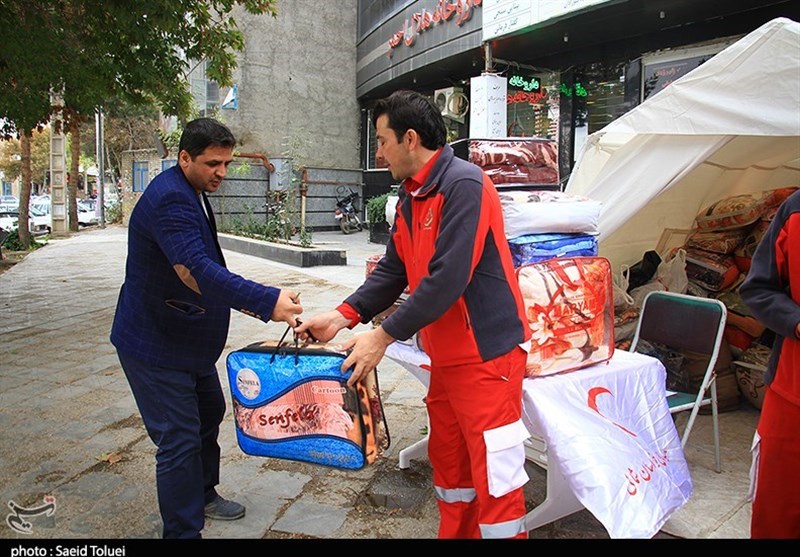 اهدای کمک  مردم خراسان شمالی به زلزله دگان