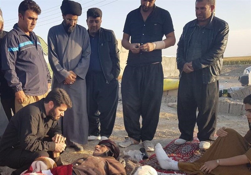 حضور «میثم مطیعی» در روستاهای زلزله زده سر پل ذهاب