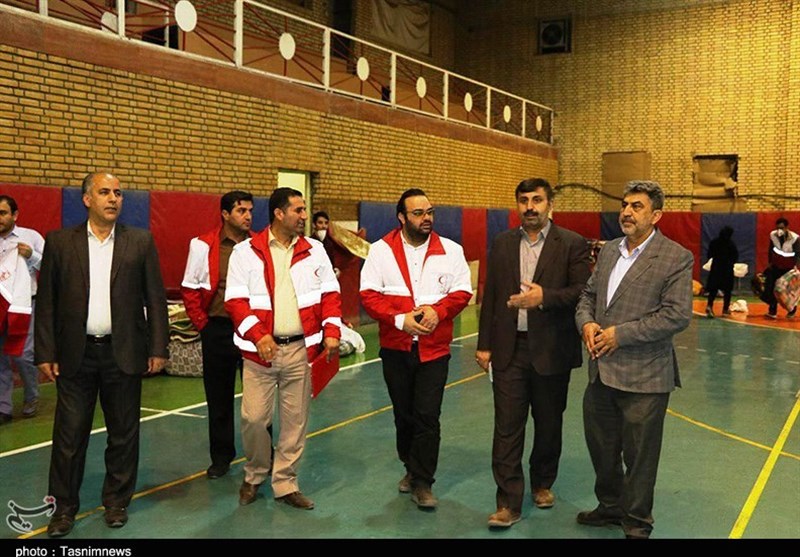 جمع آوری کمک‌های مردم خوزستان برای زلزله‌زدگان به روایت تصویر